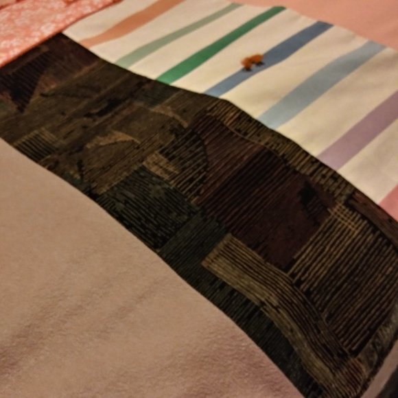 2259 Hand Crafted Throw - Picture 4 of 11